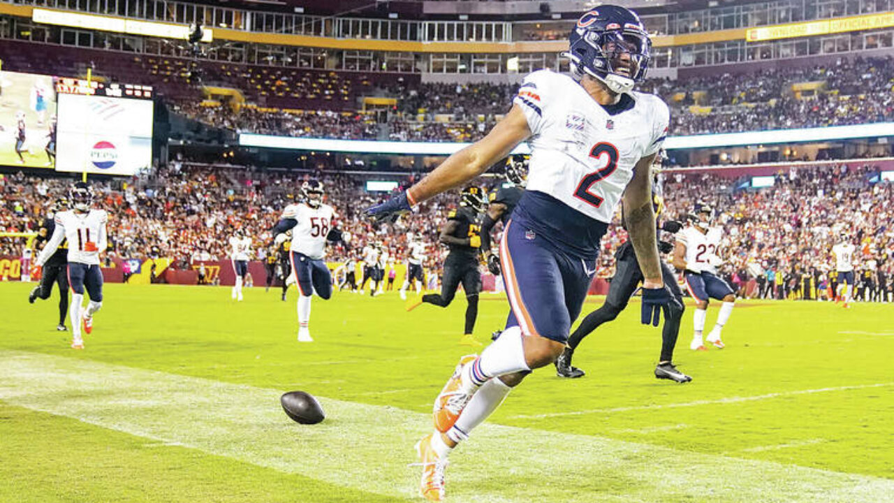 Open Road Chicago Bears Justin Fields 15'' x 23'' Canvas