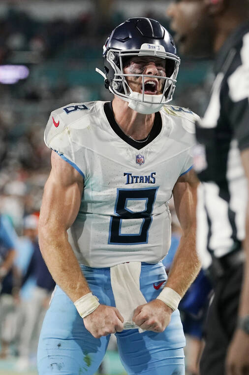 Will Levis rallies Titans for 2 late TDs, 28-27 win over Dolphins