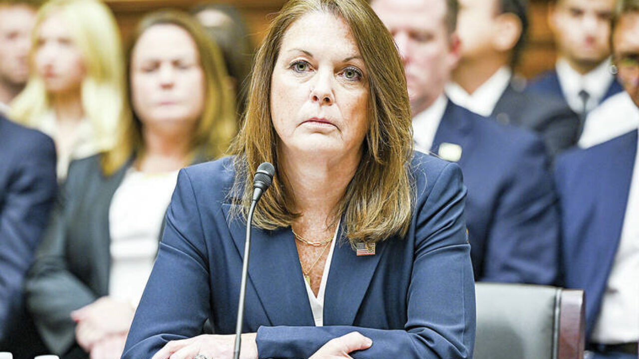 Lawmakers from both parties ask Secret Service chief to quit - Hawaii  Tribune-Herald