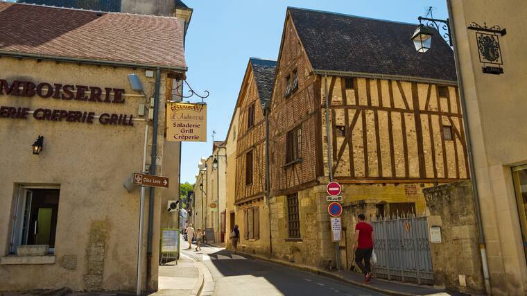 wine tours in loire valley france